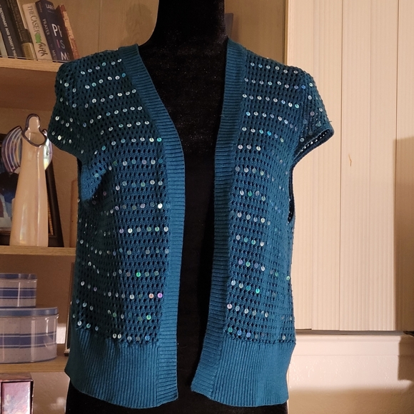 Turquoise Knit Sequin cap sleeve vest - Picture 1 of 4